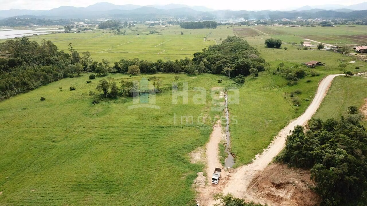 Terreno de 2.010 m² em Canelinha, SC