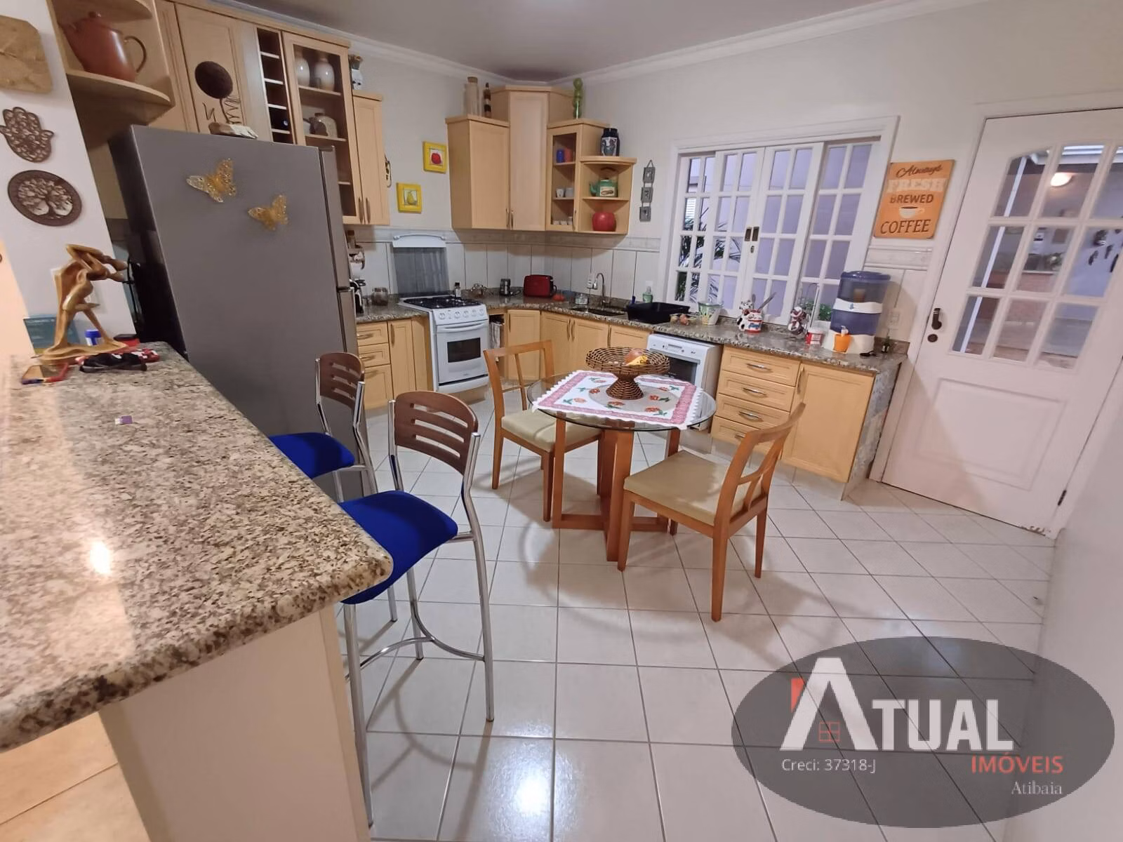 Casa de 427 m² em Atibaia, SP