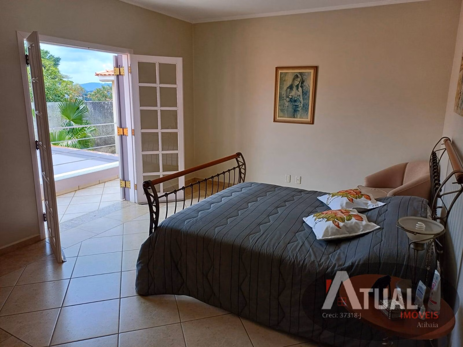 Casa de 427 m² em Atibaia, SP
