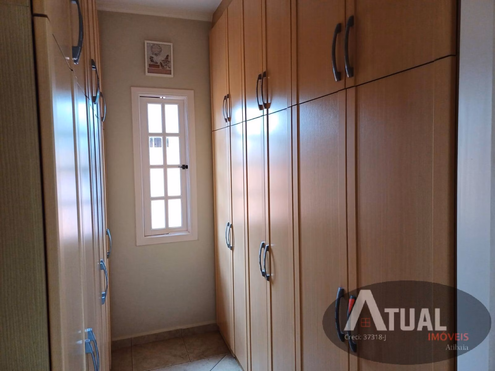 Casa de 427 m² em Atibaia, SP