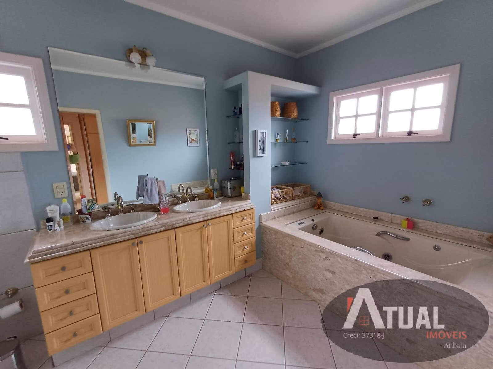 Casa de 427 m² em Atibaia, SP
