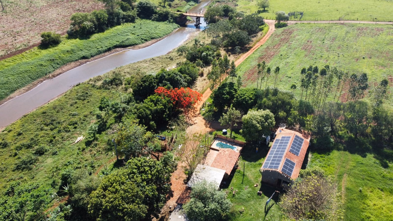 Sítio de 5 ha em Fartura, SP