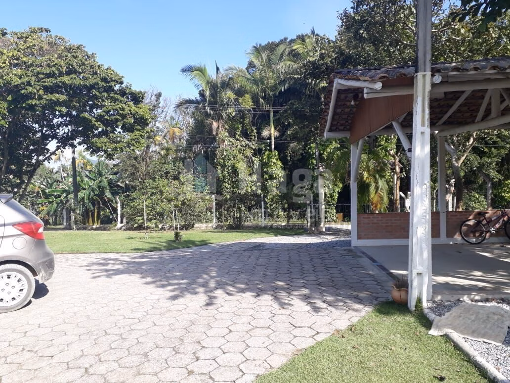 Chácara de 1.000 m² em Itapema, SC