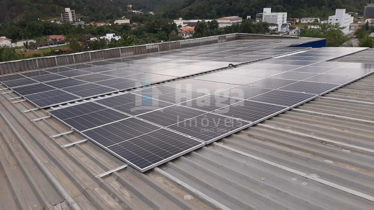 Comercial de 1.400 m² em Guabiruba, SC