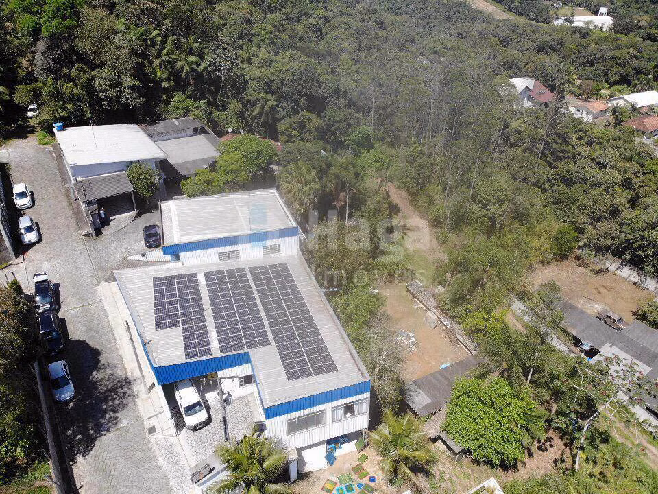 Comercial de 1.400 m² em Guabiruba, SC