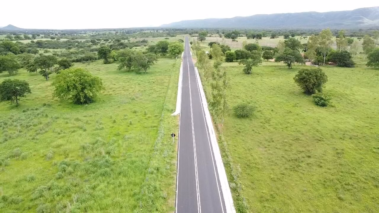 Terreno de 1.310 ha em Morpará, BA
