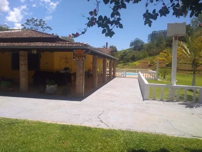 Sítio de 19 ha em Monteiro Lobato, SP