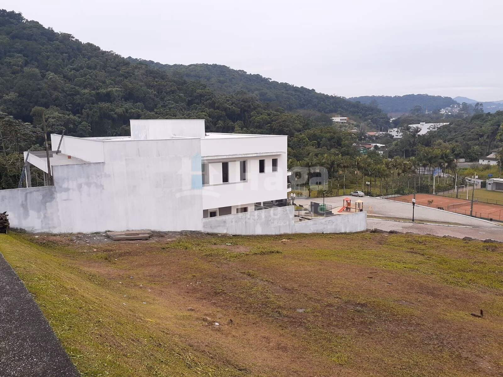 Terreno de 750 m² em Guabiruba, SC