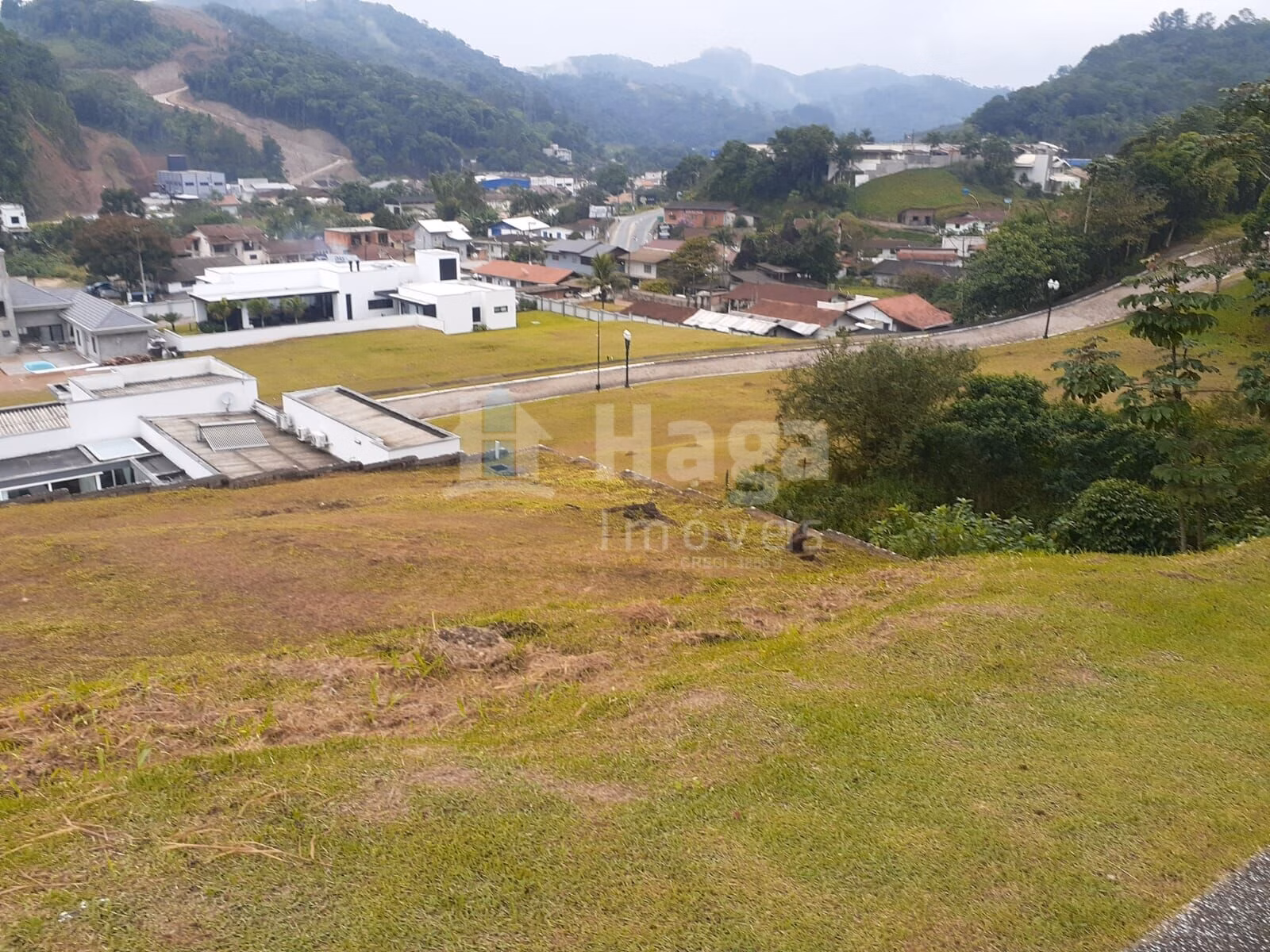 Terreno de 750 m² em Guabiruba, SC