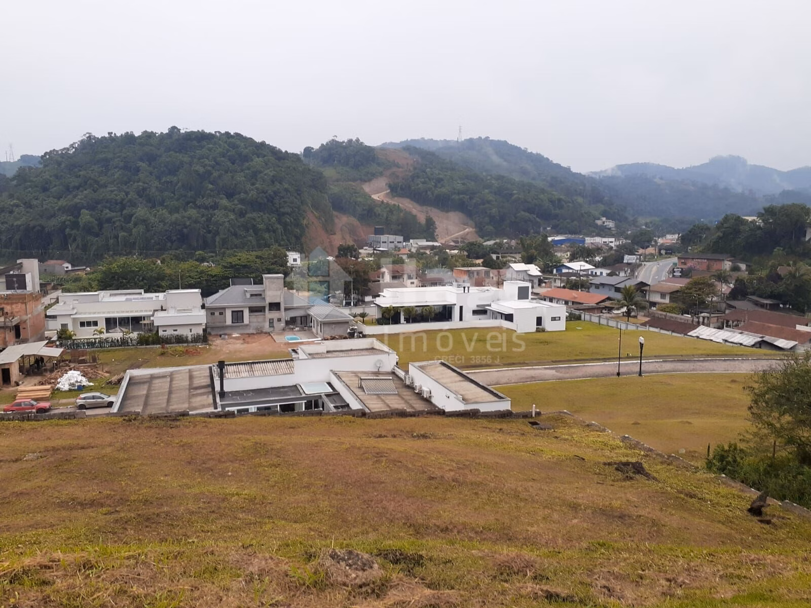 Terreno de 750 m² em Guabiruba, SC