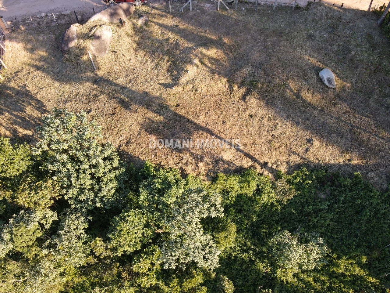 Terreno de 2.990 m² em Campos do Jordão, SP