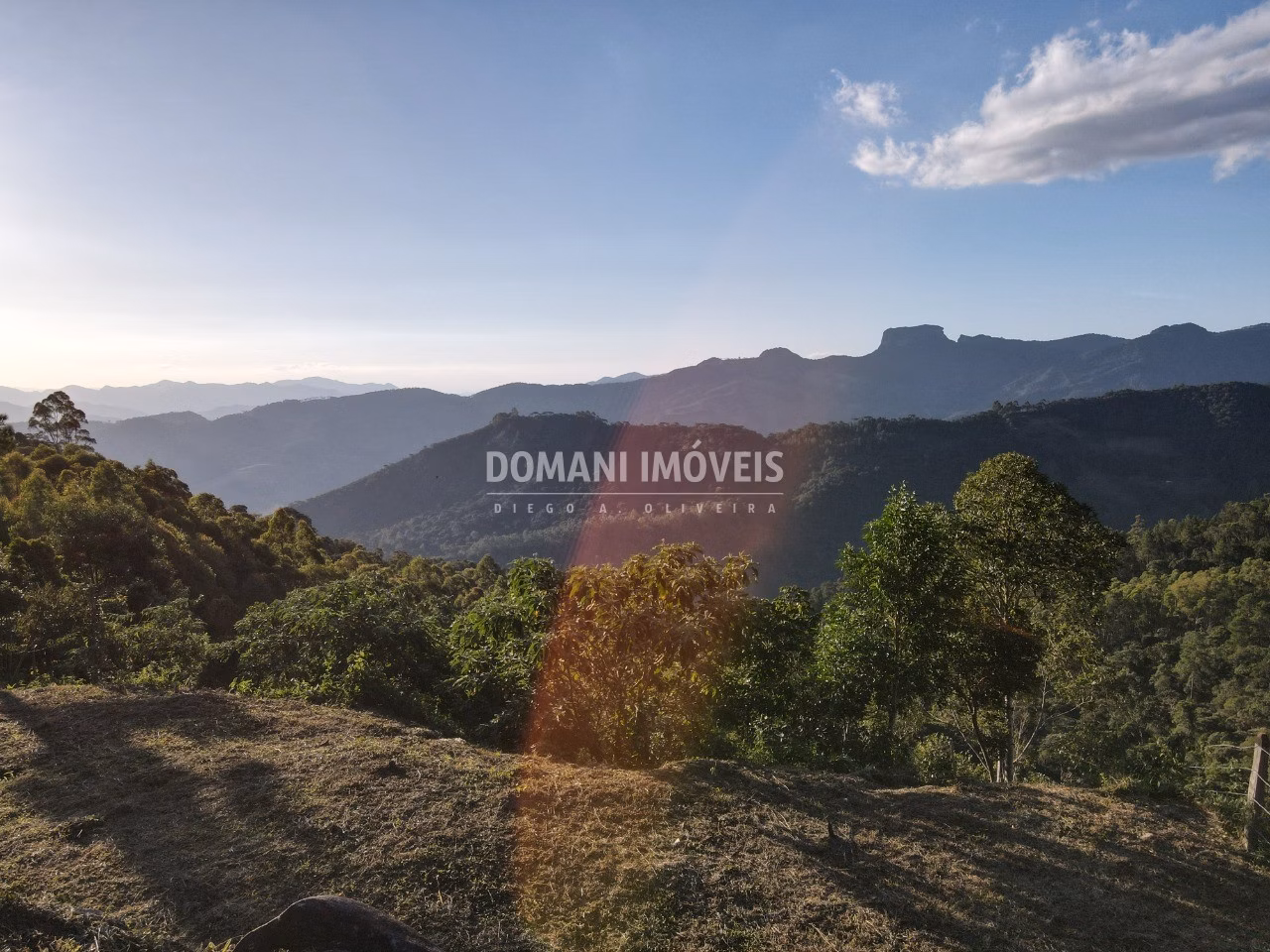 Terreno de 2.990 m² em Campos do Jordão, SP