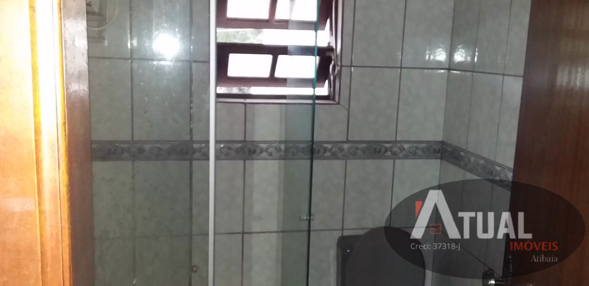 Casa de 300 m² em Mairiporã, SP