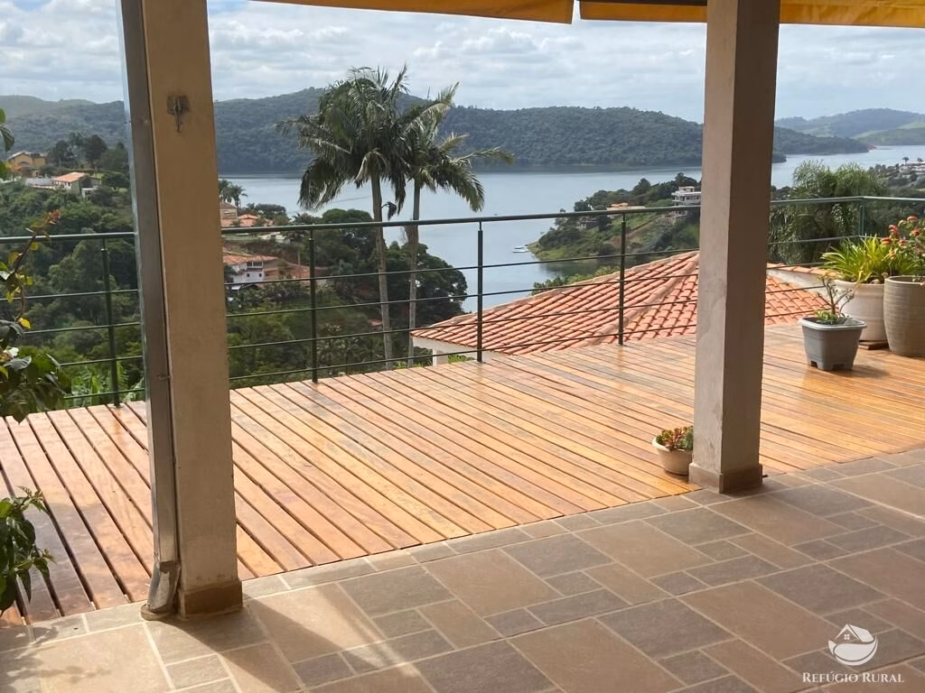 Chácara de 1.100 m² em Igaratá, SP