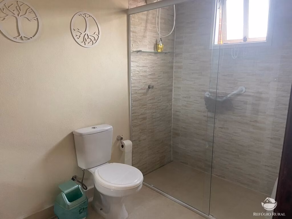 Chácara de 1.100 m² em Igaratá, SP