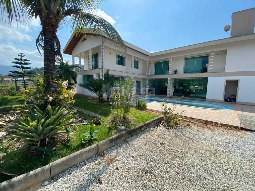 Comercial de 7.000 m² em Guabiruba, SC
