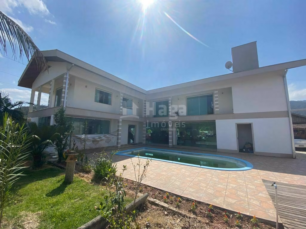 Comercial de 7.000 m² em Guabiruba, SC