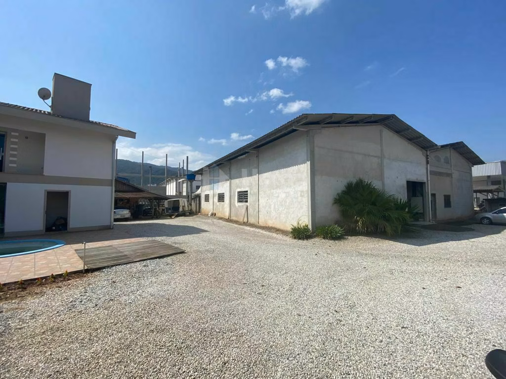 Comercial de 7.000 m² em Guabiruba, SC