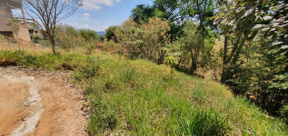 Terreno de 542 m² em Piracaia, SP