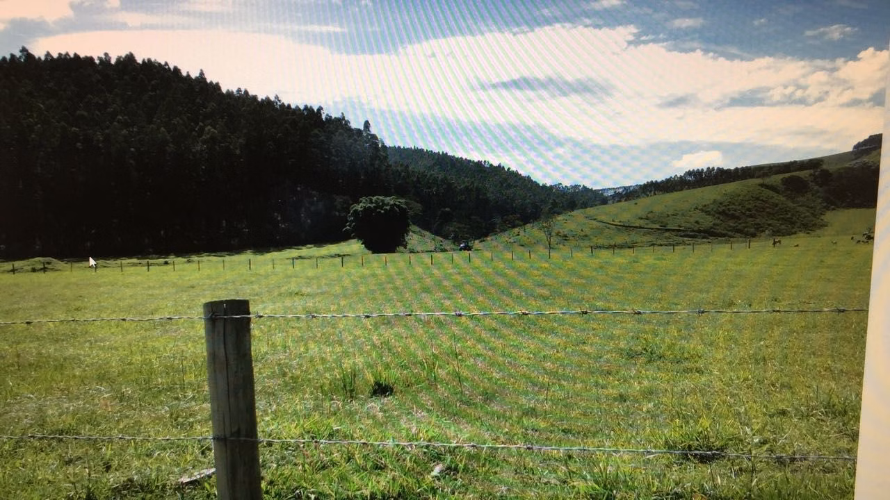 Sítio de 97 ha em Lagoinha, SP