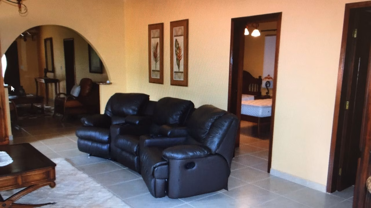 Sítio de 97 ha em Lagoinha, SP