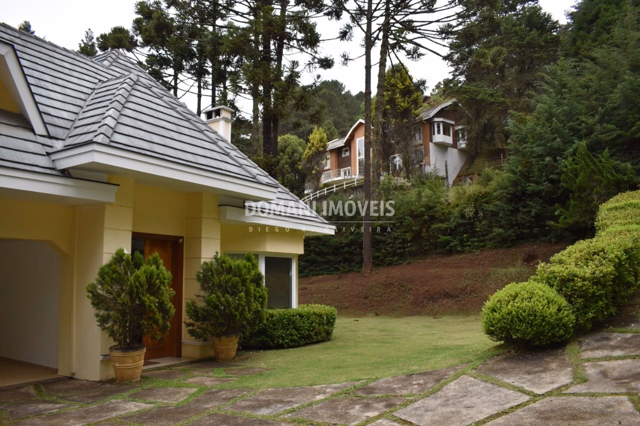 Casa de 1.200 m² em Campos do Jordão, SP