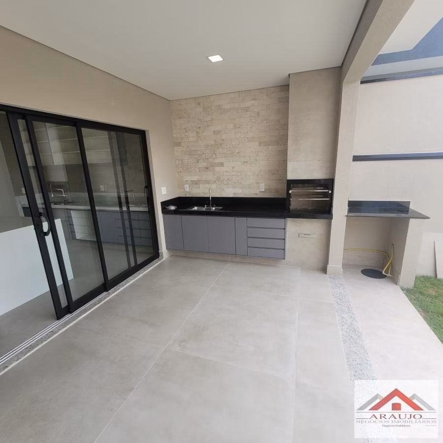 Casa de 300 m² em Paulínia, SP