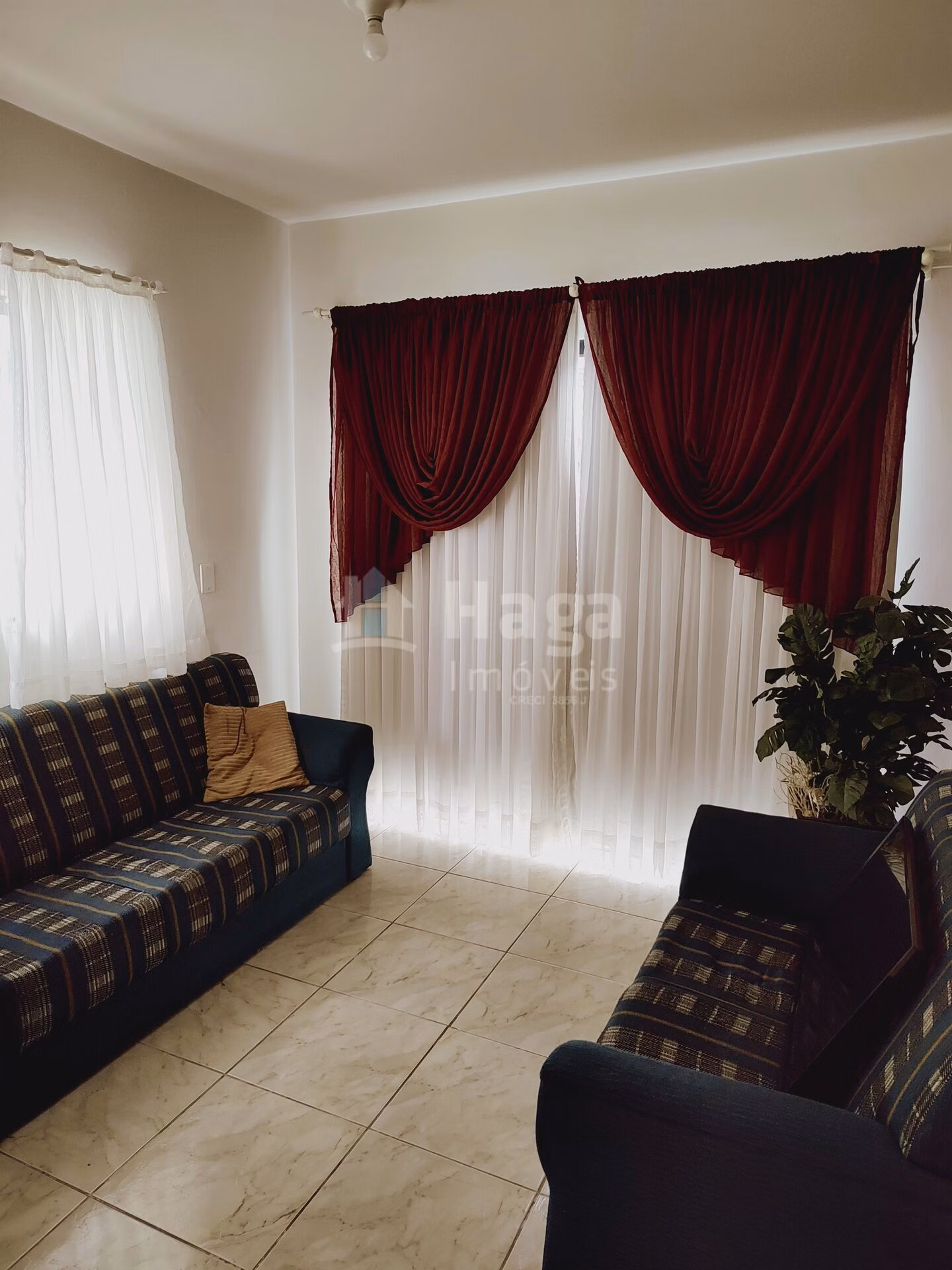 Casa de 560 m² em Brusque, SC