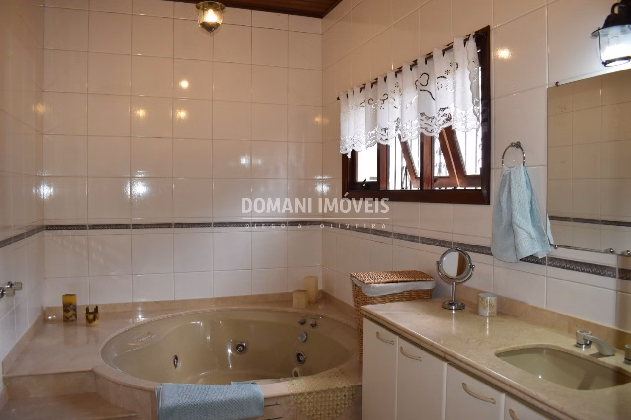 Casa de 5.445 m² em Campos do Jordão, SP