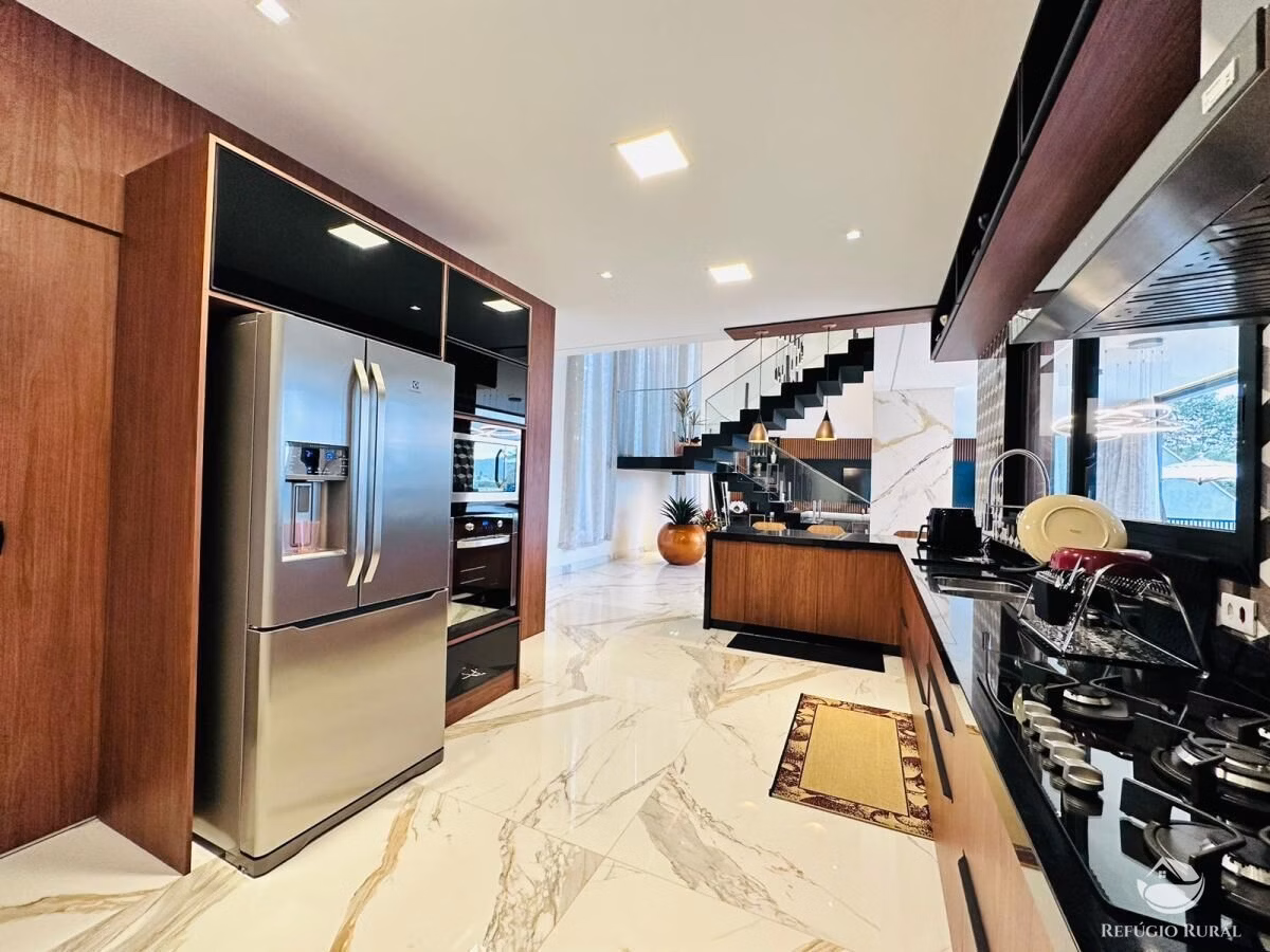 Chácara de 593 m² em Igaratá, SP