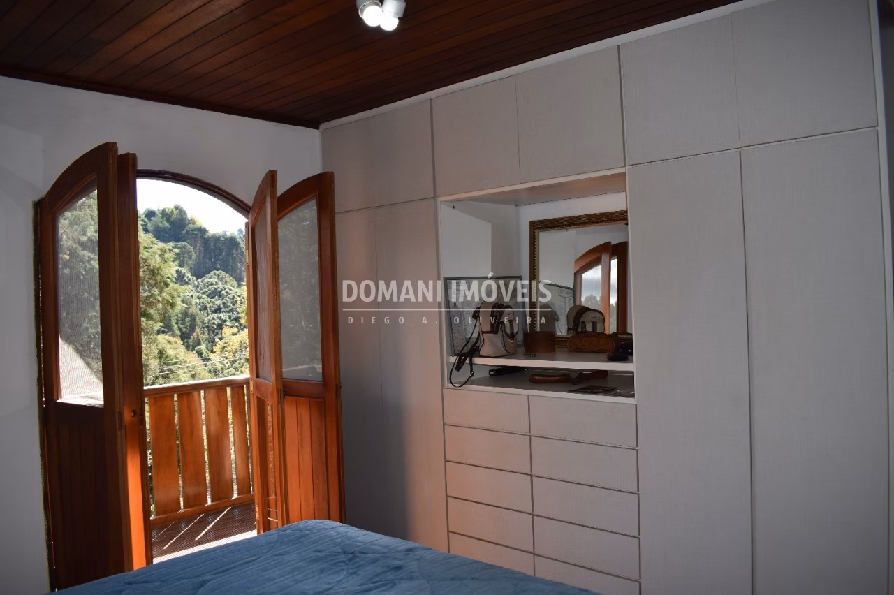 Casa de 2.650 m² em Campos do Jordão, SP