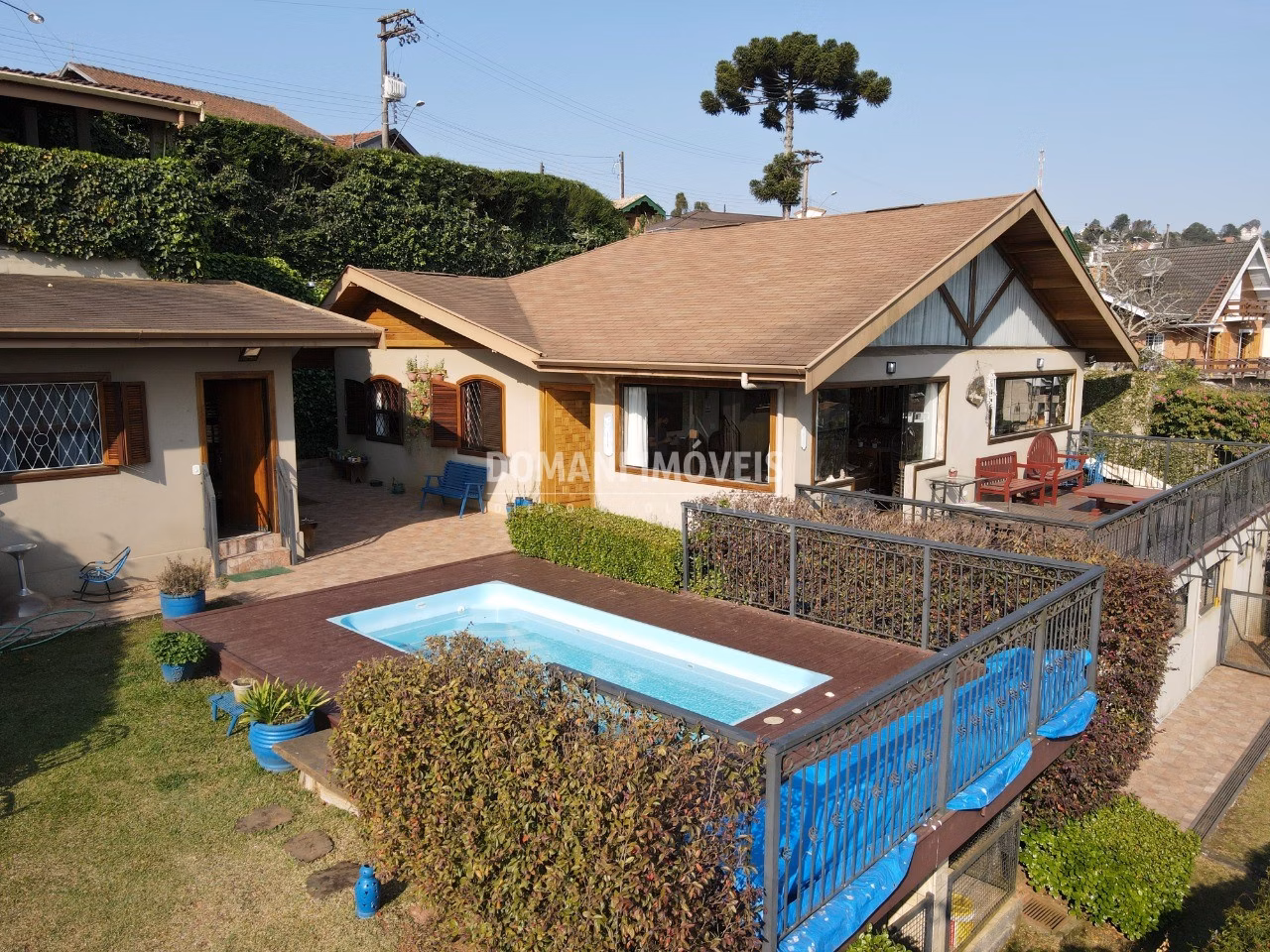 Casa de 1.120 m² em Campos do Jordão, SP