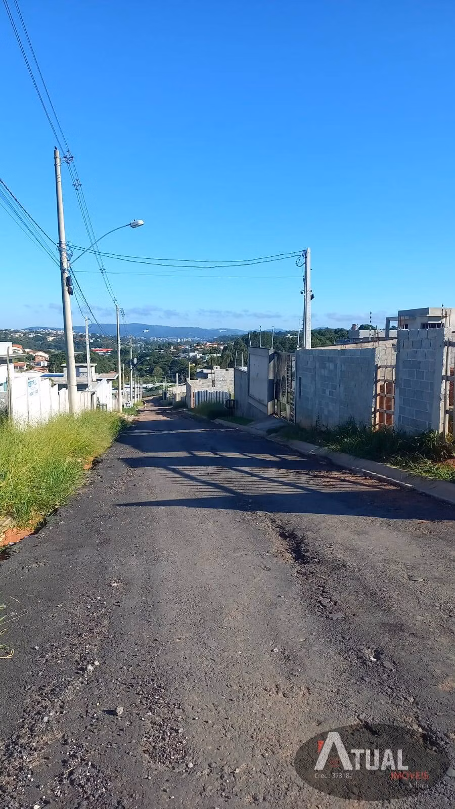Terreno de 1.061 m² em Atibaia, SP
