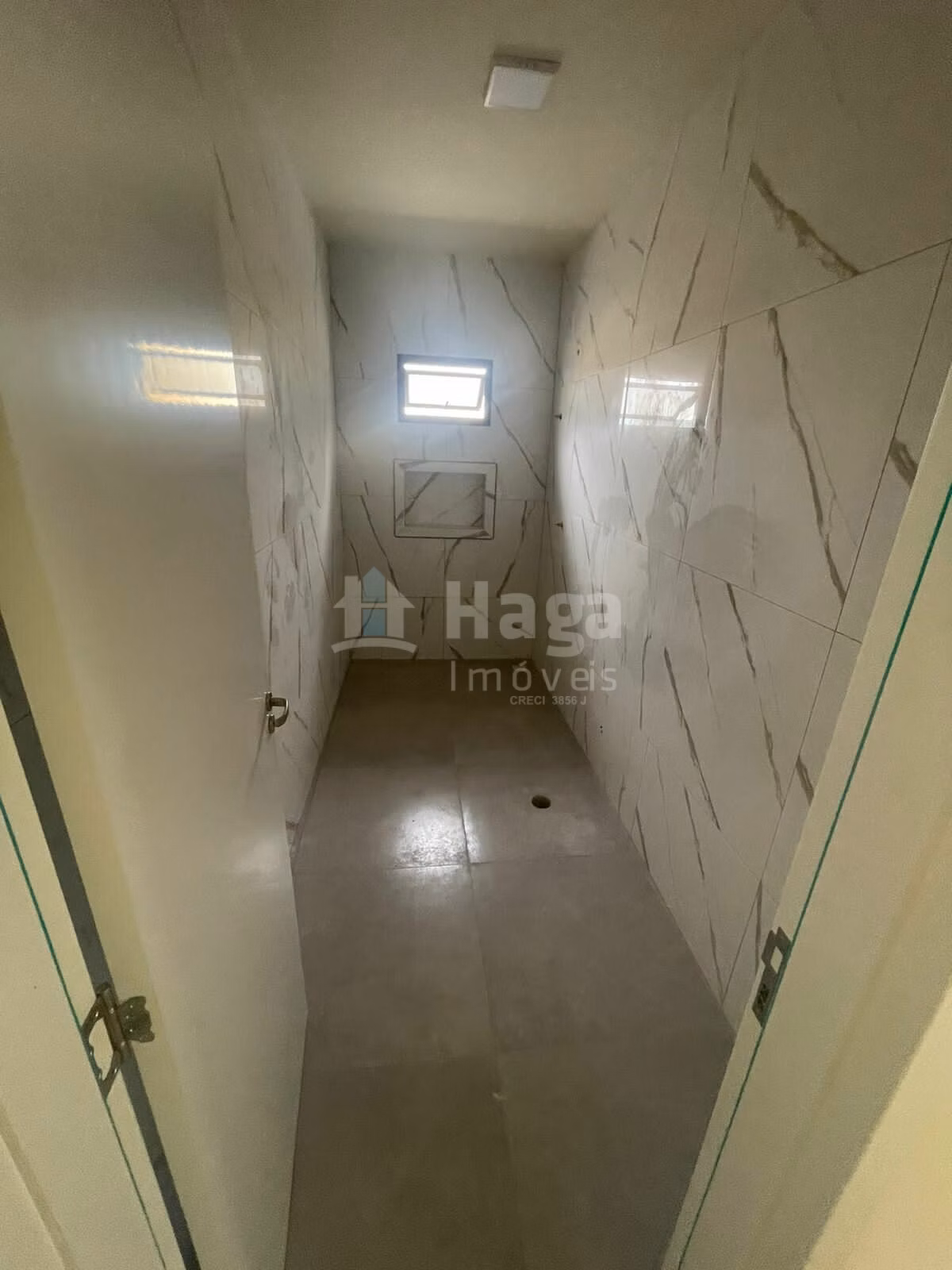 Casa de 467 m² em Brusque, SC