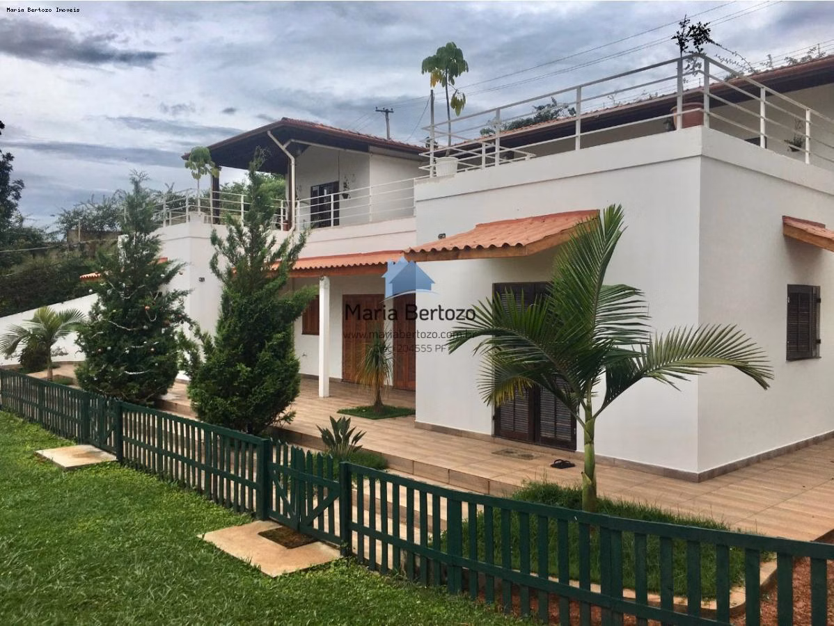 Chácara à venda de 1 ha em Arujá, SP