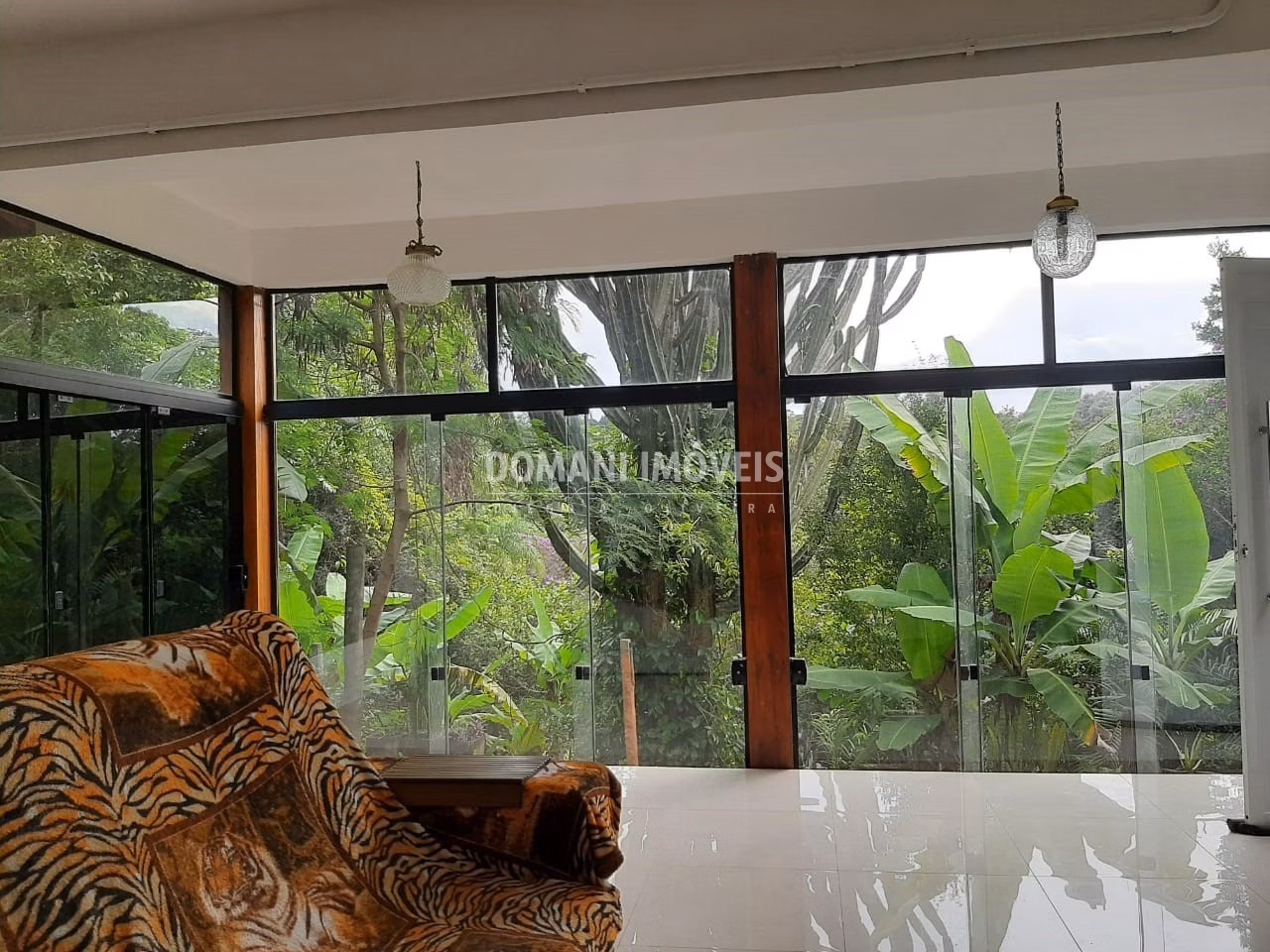 Casa de 2.820 m² em Valinhos, SP