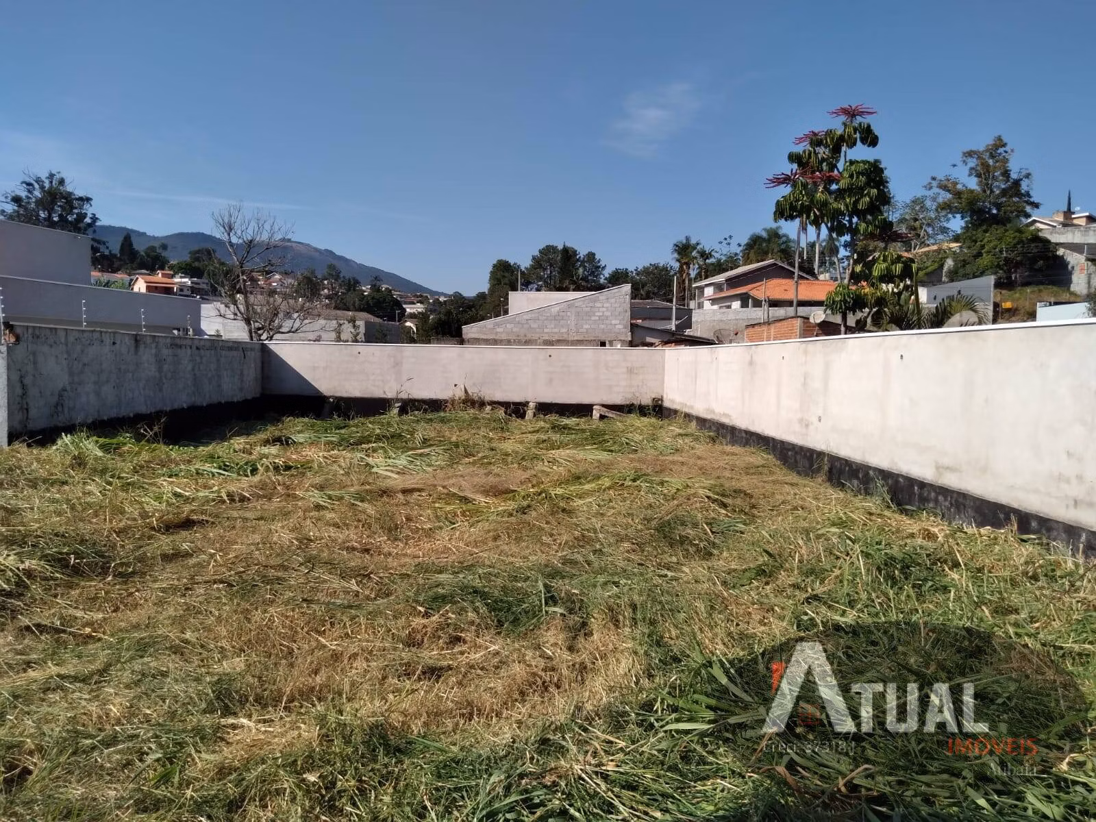 Terreno de 400 m² em Atibaia, SP