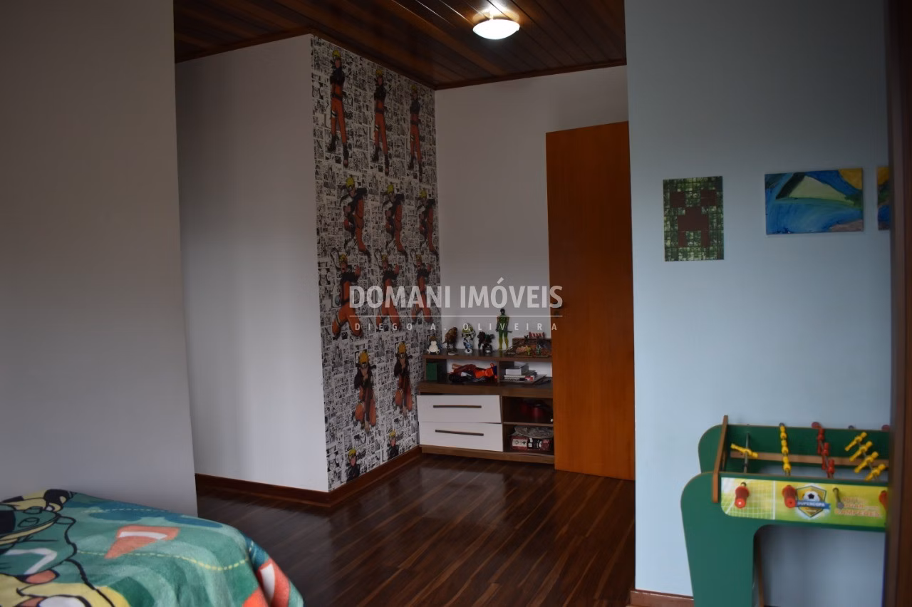 Casa de 432 m² em Campos do Jordão, SP