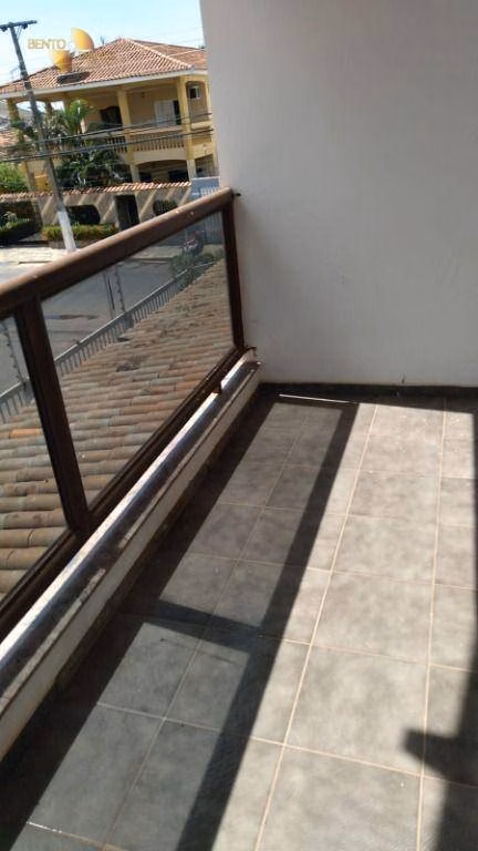 Casa de 450 m² em Várzea Grande, MT