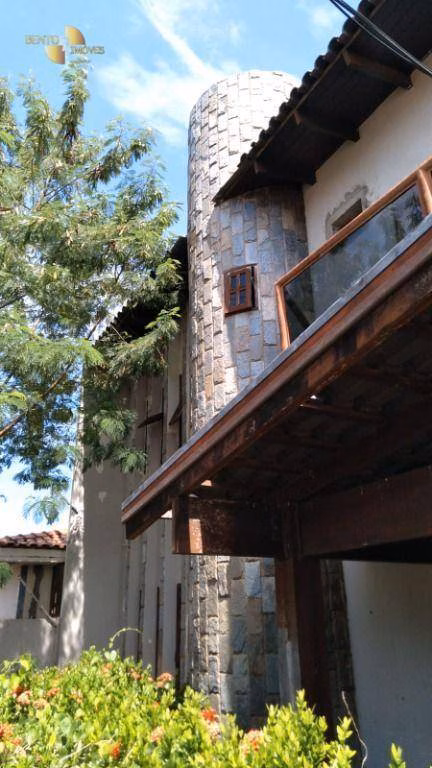 Casa de 450 m² em Várzea Grande, MT
