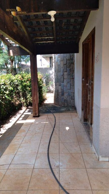 Casa de 450 m² em Várzea Grande, MT