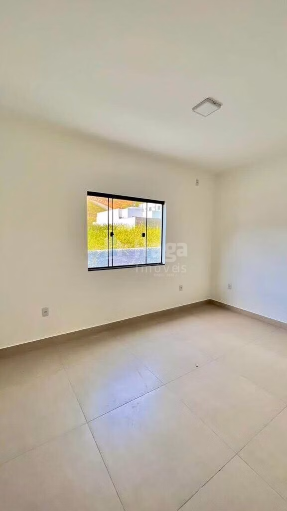 Casa de 300 m² em Brusque, SC
