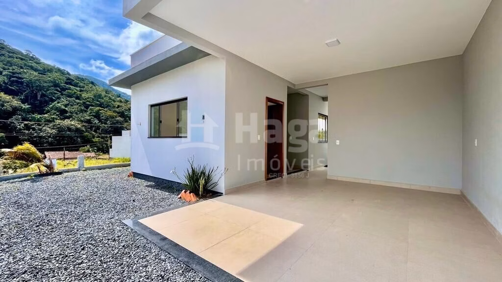 Casa de 300 m² em Brusque, SC