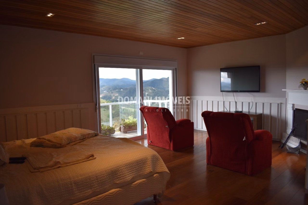 Casa de 3.050 m² em Campos do Jordão, SP