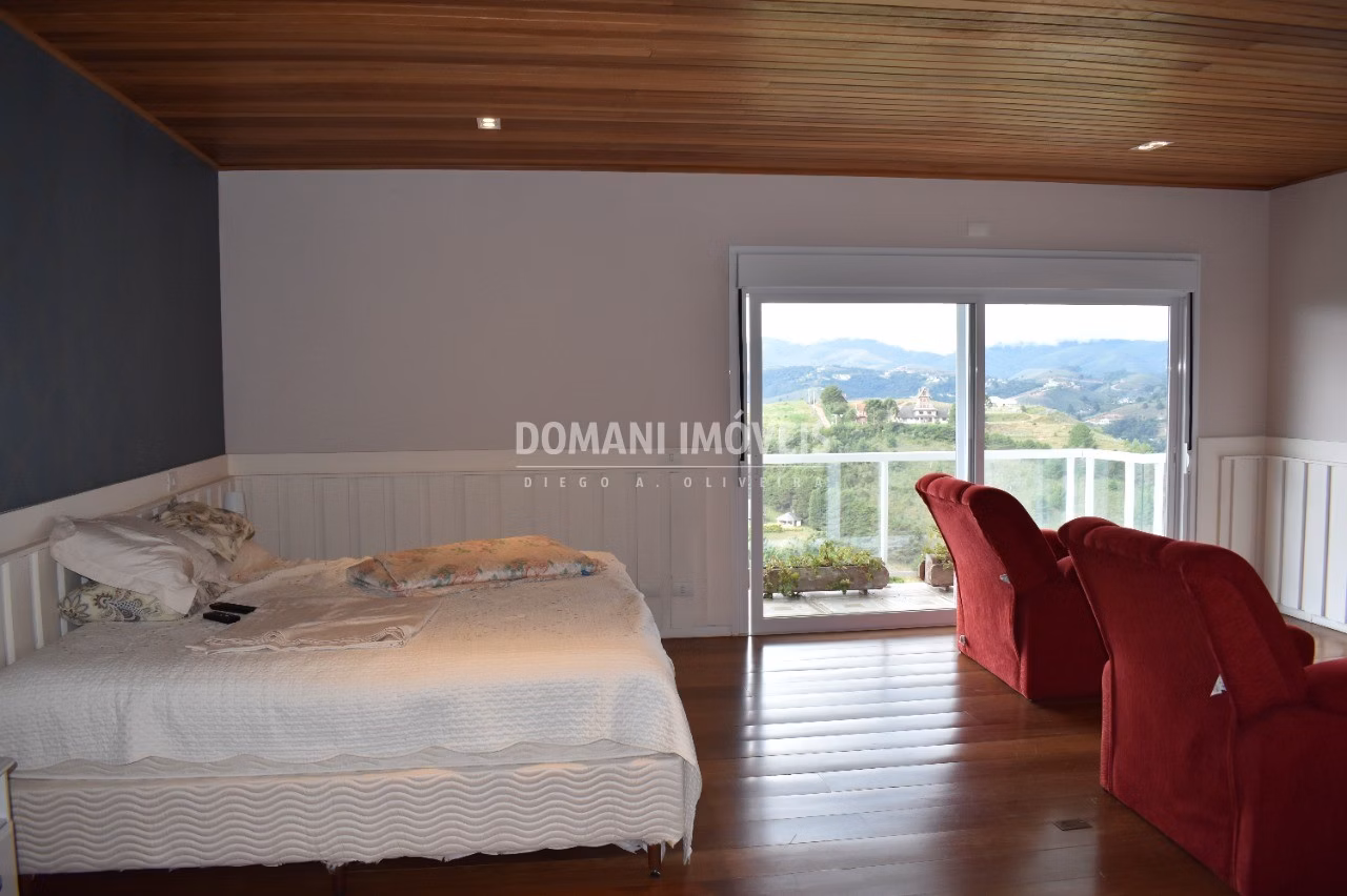 Casa de 3.050 m² em Campos do Jordão, SP