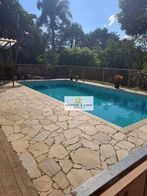 Chácara de 1.600 m² em Caçapava, SP