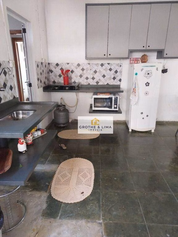 Chácara de 1.600 m² em Caçapava, SP