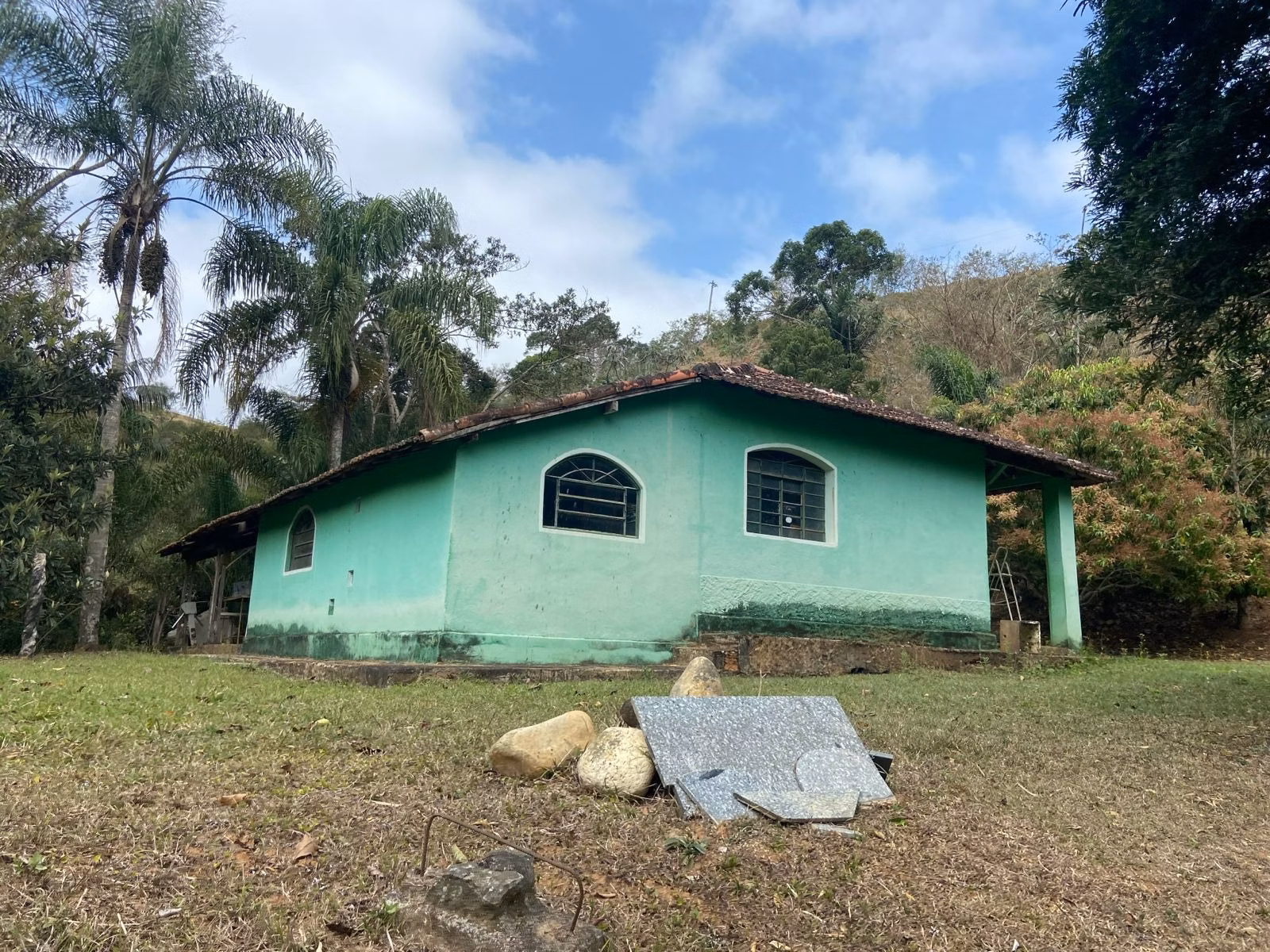 Small farm of 15 acres in São José dos Campos, SP, Brazil
