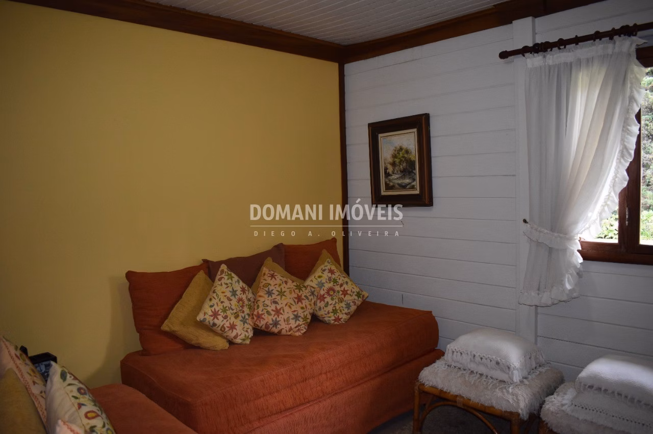 Casa de 2.180 m² em Campos do Jordão, SP