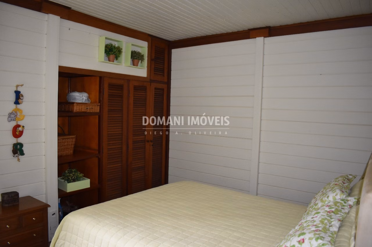 Casa de 2.180 m² em Campos do Jordão, SP